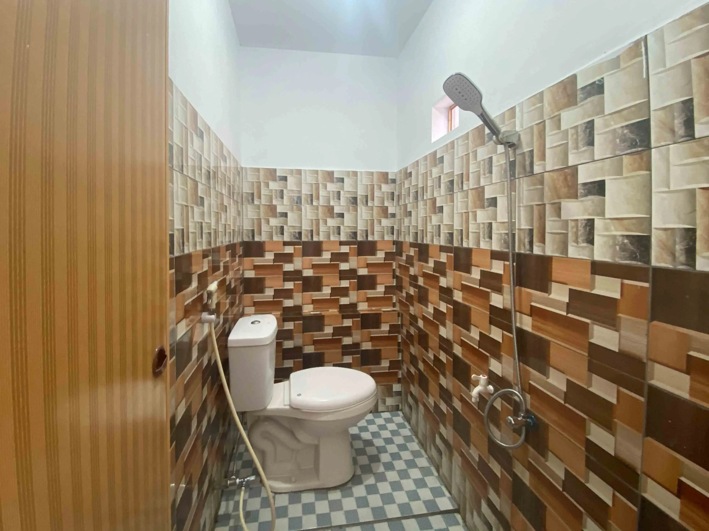 Guest House Hj Muriyah Syariah Slawi RedPartner