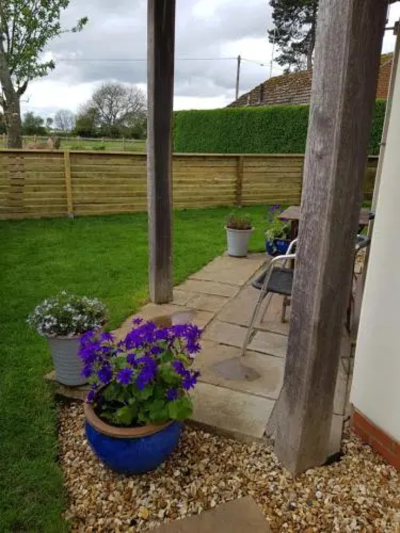 The Annexe, Mockbeggar