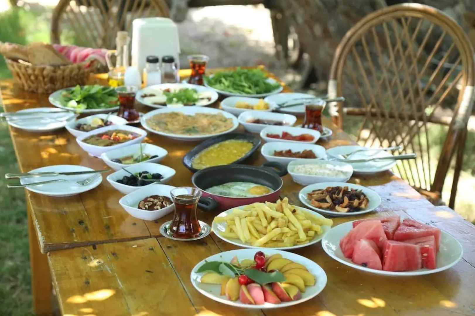 Gokceada Uysallar Köy Evi