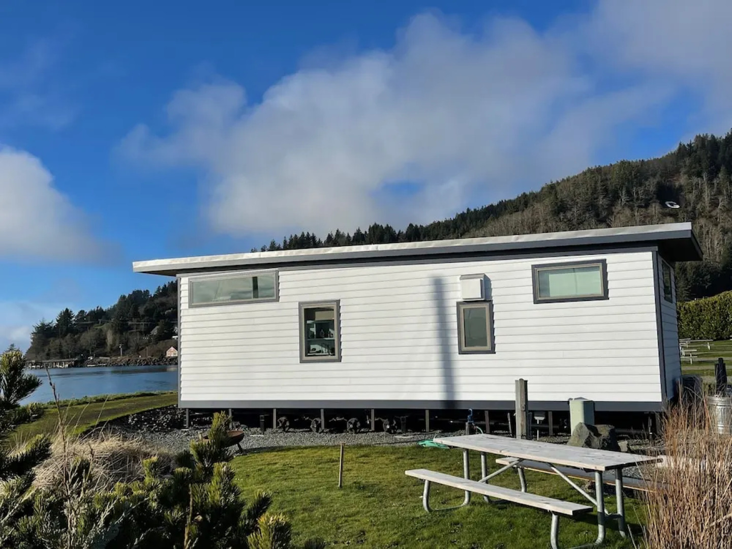 Cottages Above the Tide