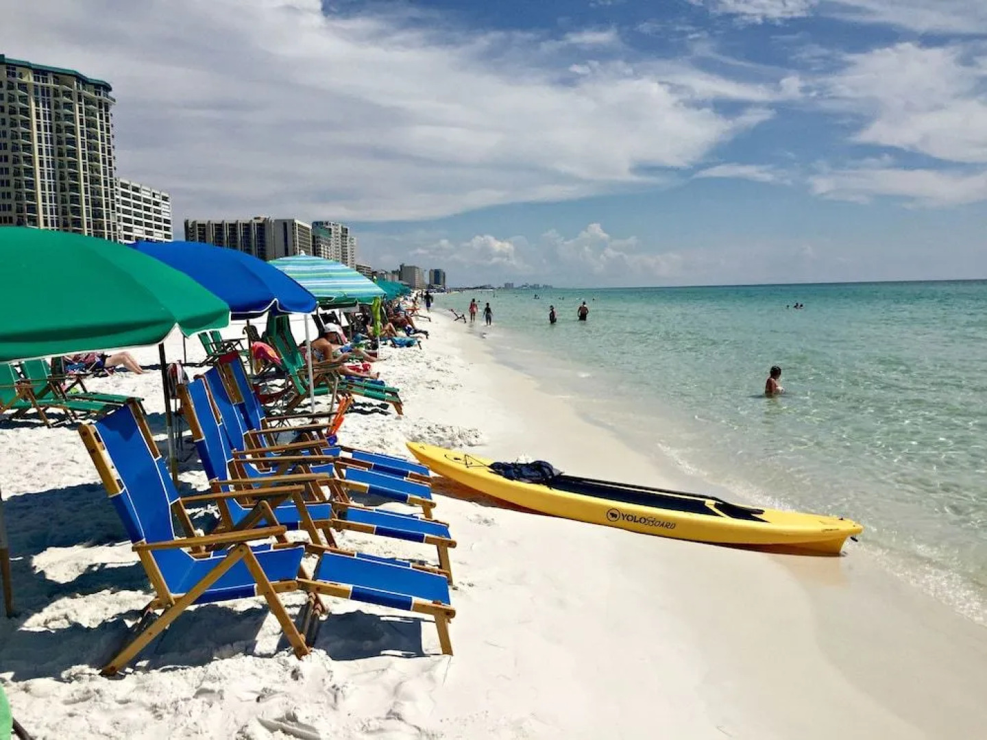 Pelican Beach Resort by Colasan