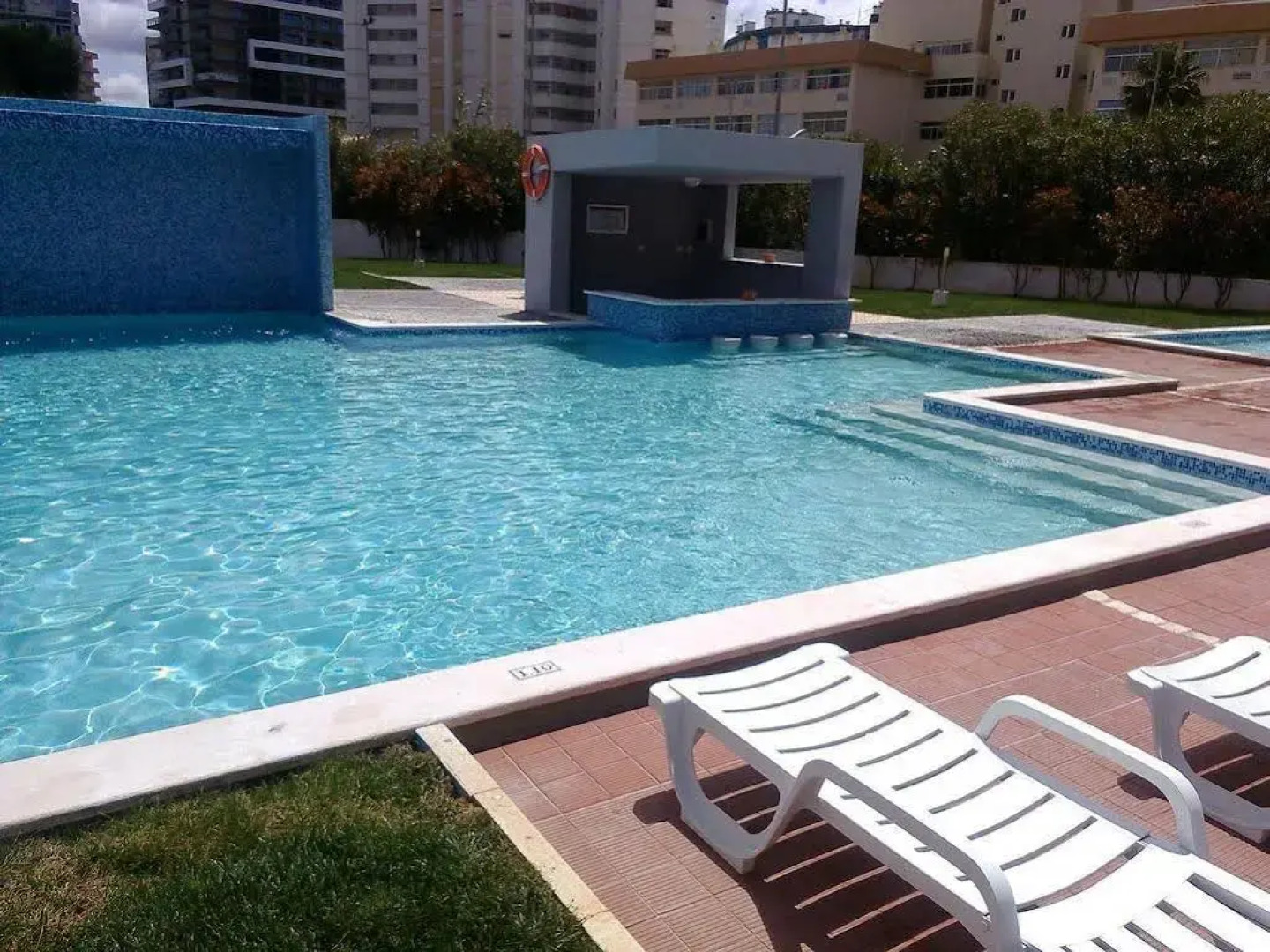 Rocha Tower Apartments