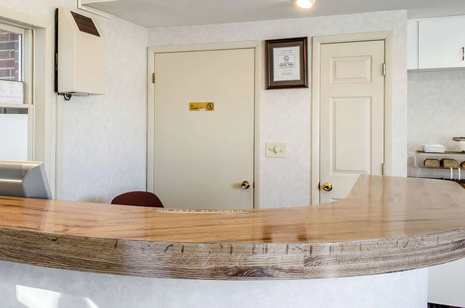 Rodeway Inn State College - near University