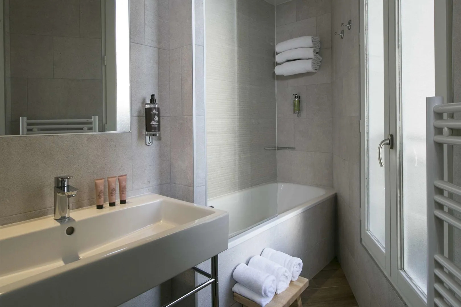 Hôtel de Neuville - Arc de Triomphe