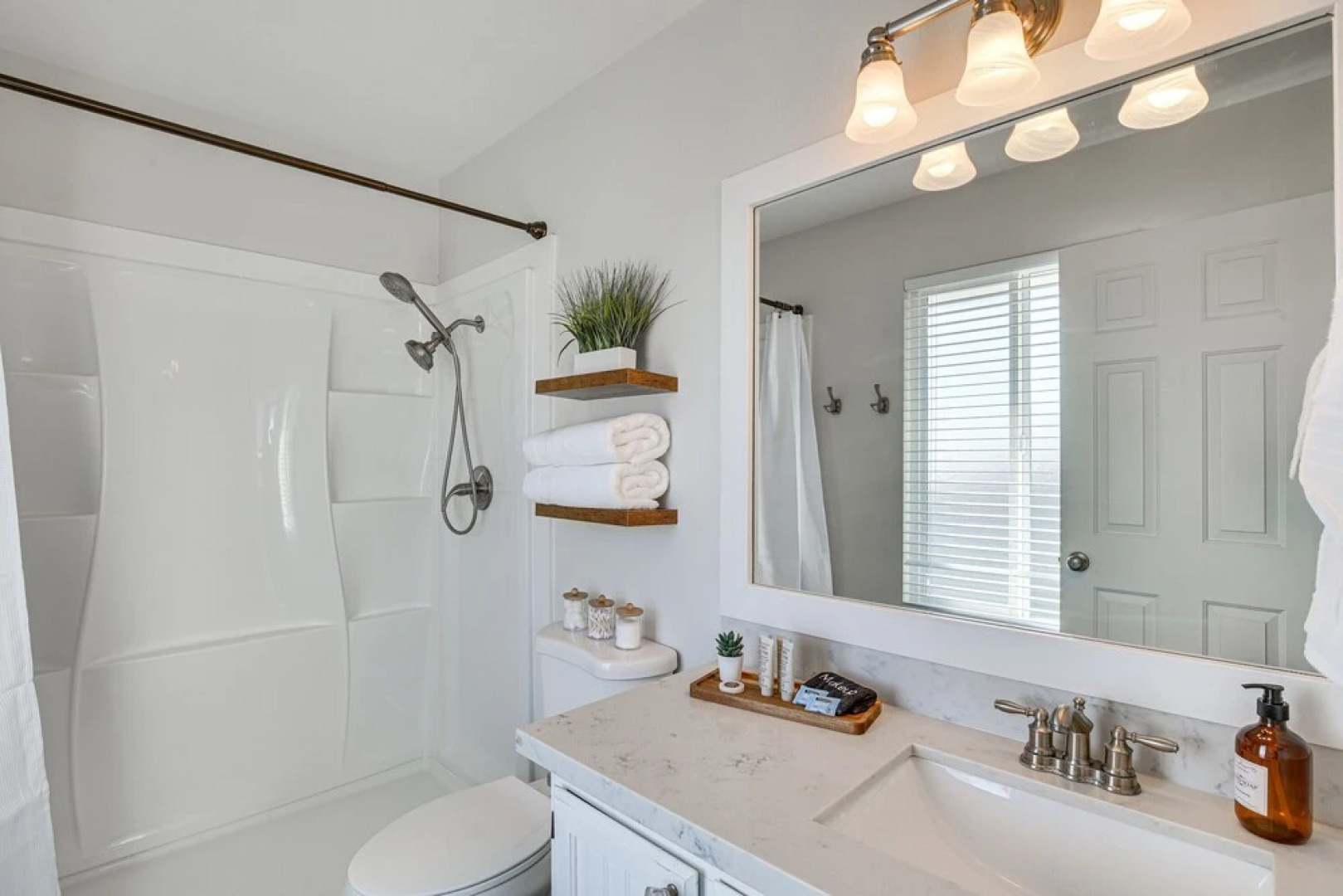 Stylish Orem Retreat w/ Deck, Near BYU & Uvu!