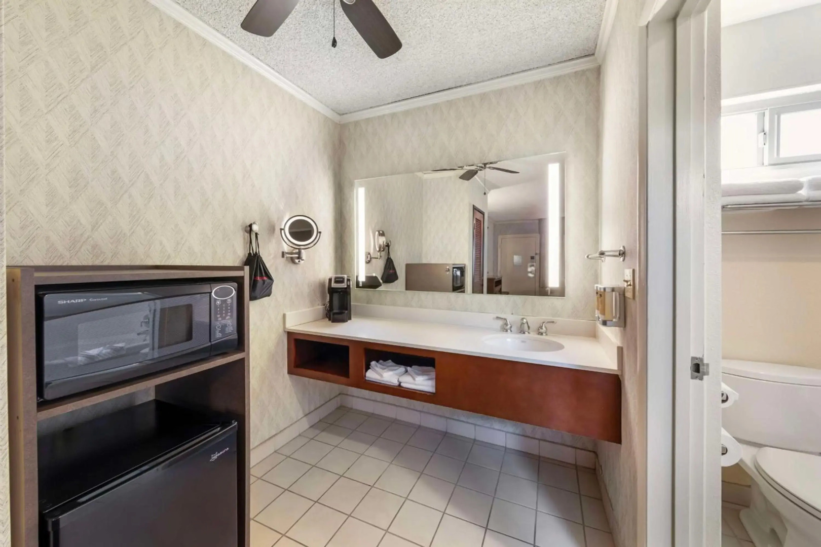 Best Western Plus Black Oak