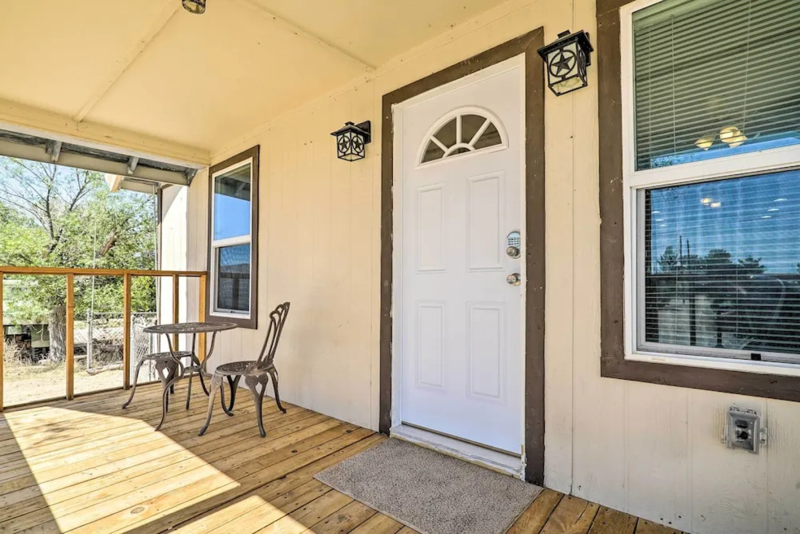 Pet-friendly Sierra Blanca Home in Downtown!
