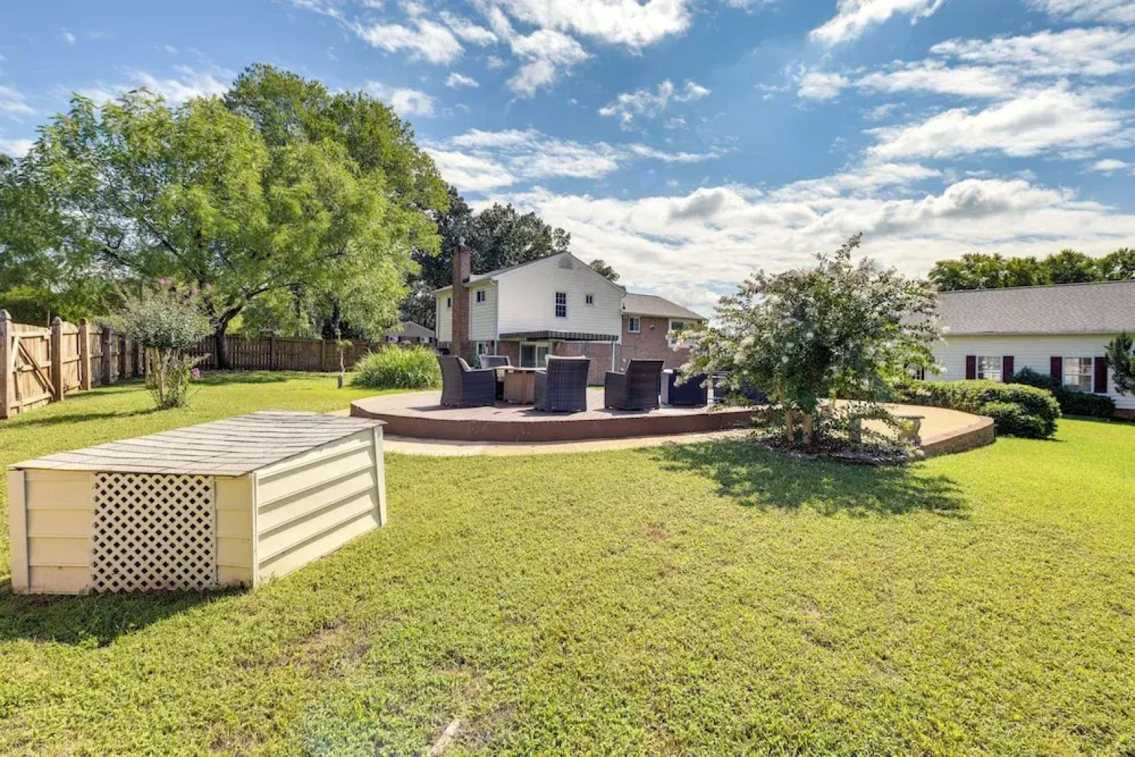 8 Mi to Richmond: Pet-friendly Vacation Rental!