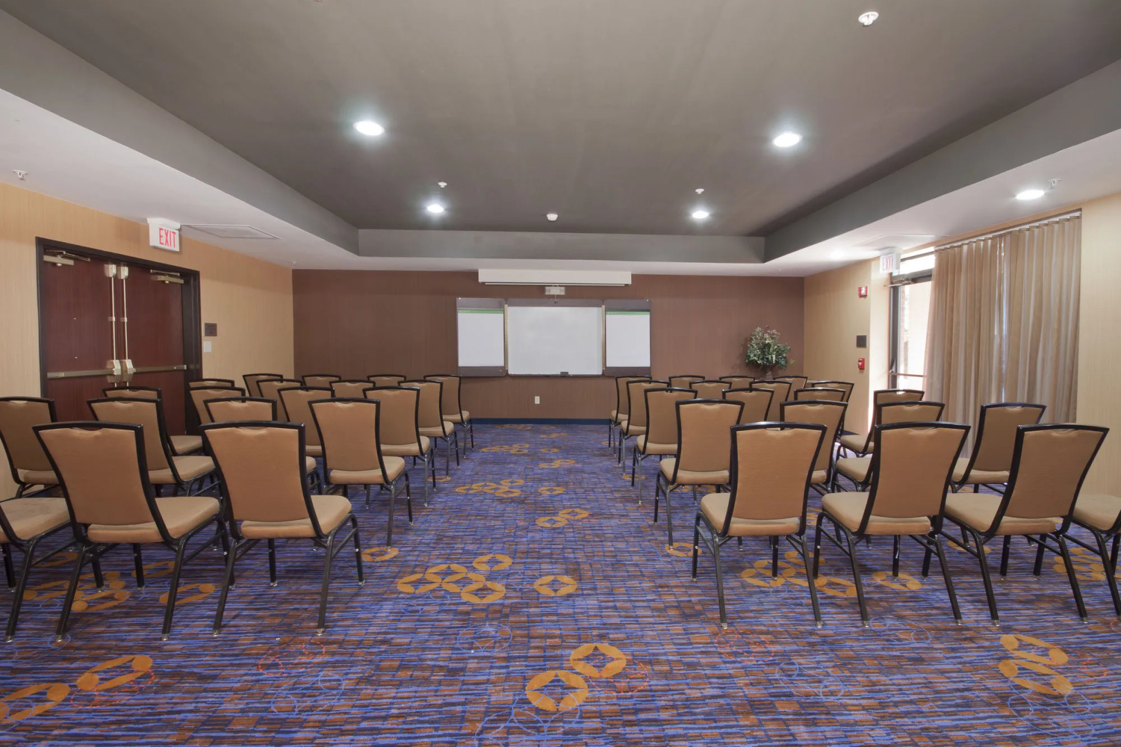 Courtyard by Marriott Milwaukee Brown Deer
