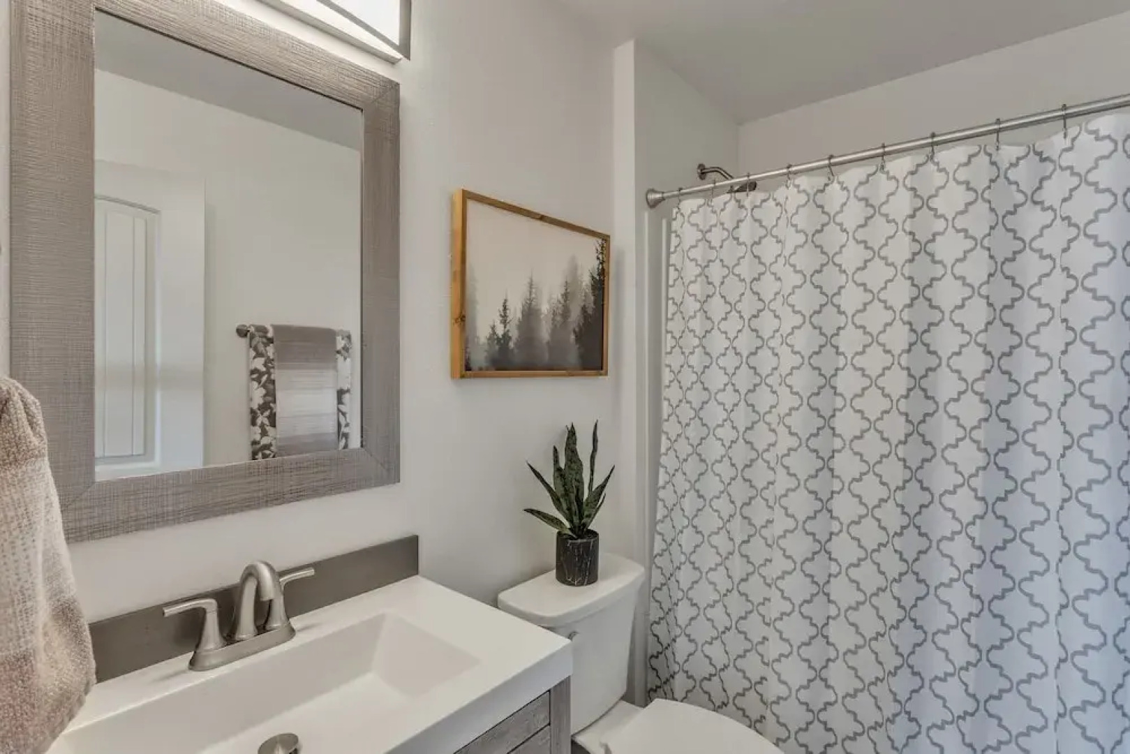 Cranes Landing Hidden Beach Home 3 Bedroom Residence by Redawning