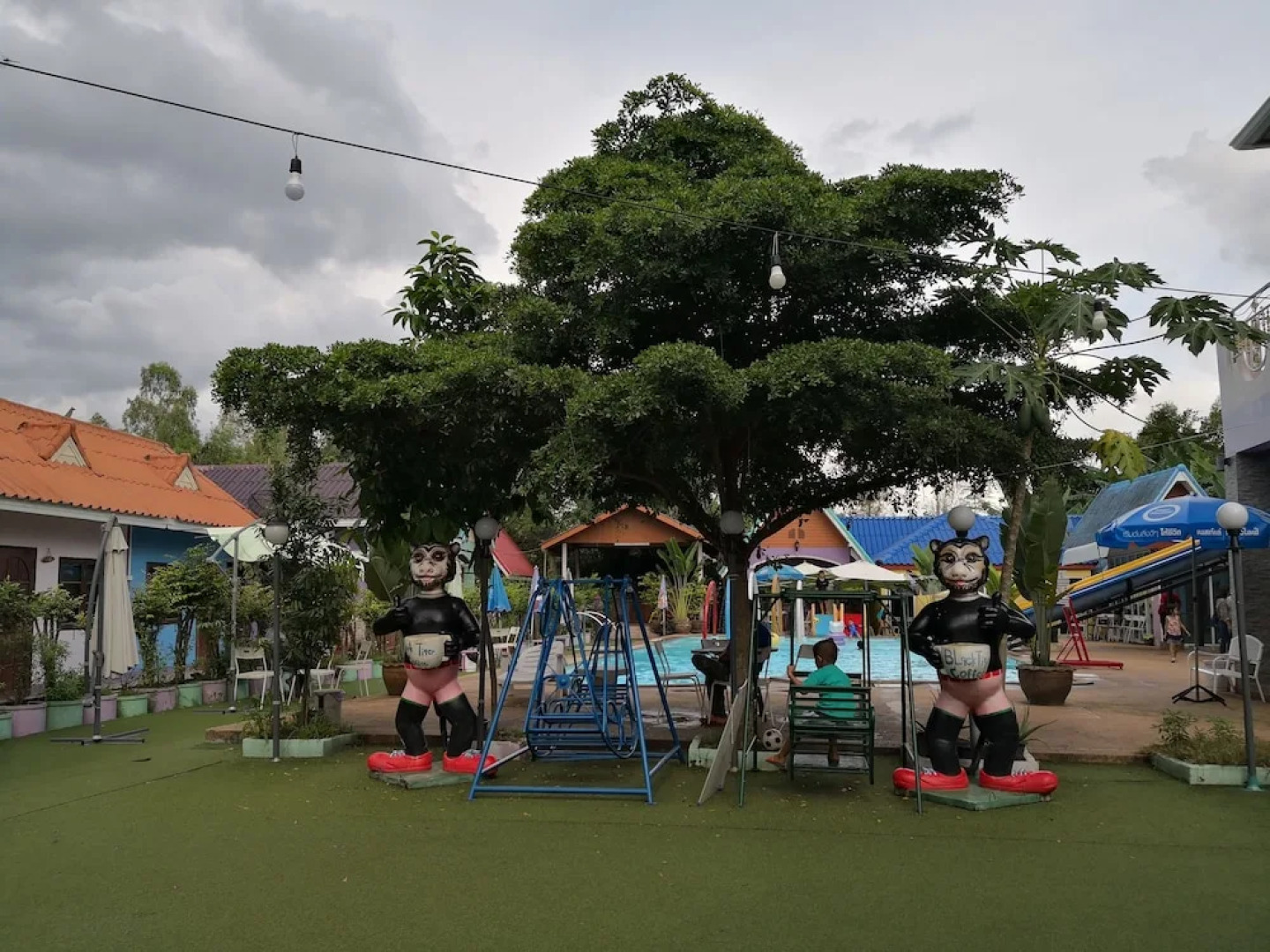 Turfan Hotel and Tigger Park