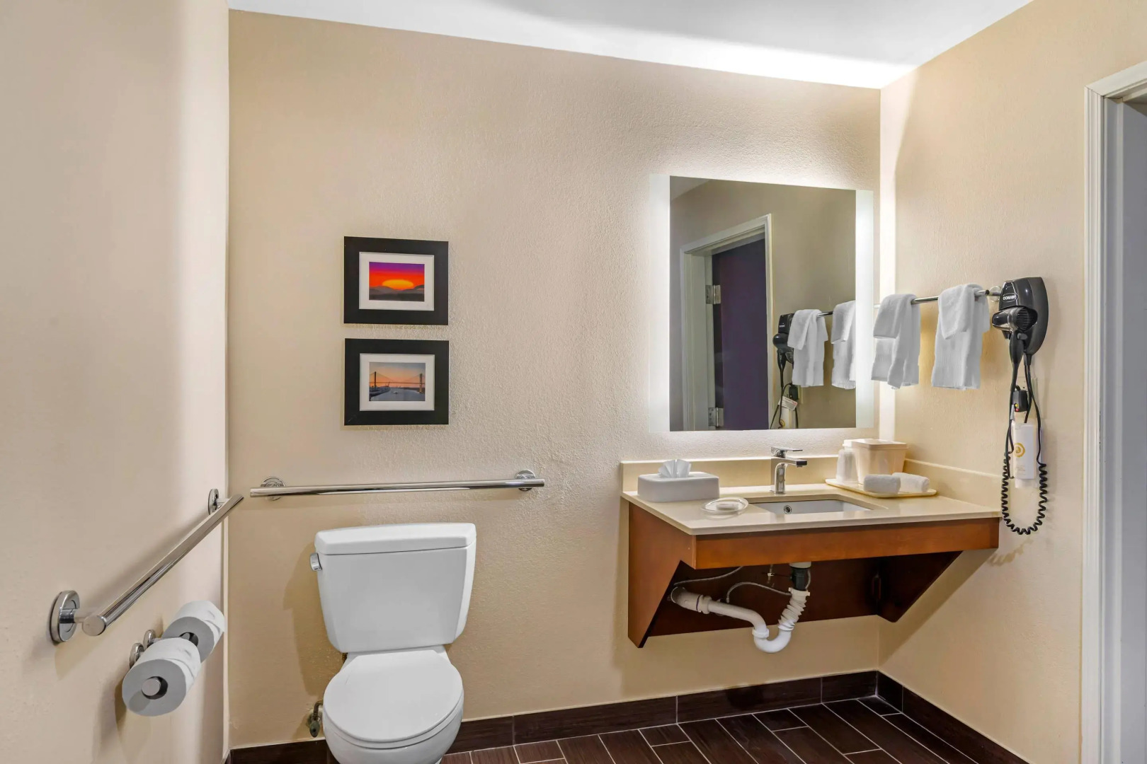 Comfort Suites Savannah Gateway I-95