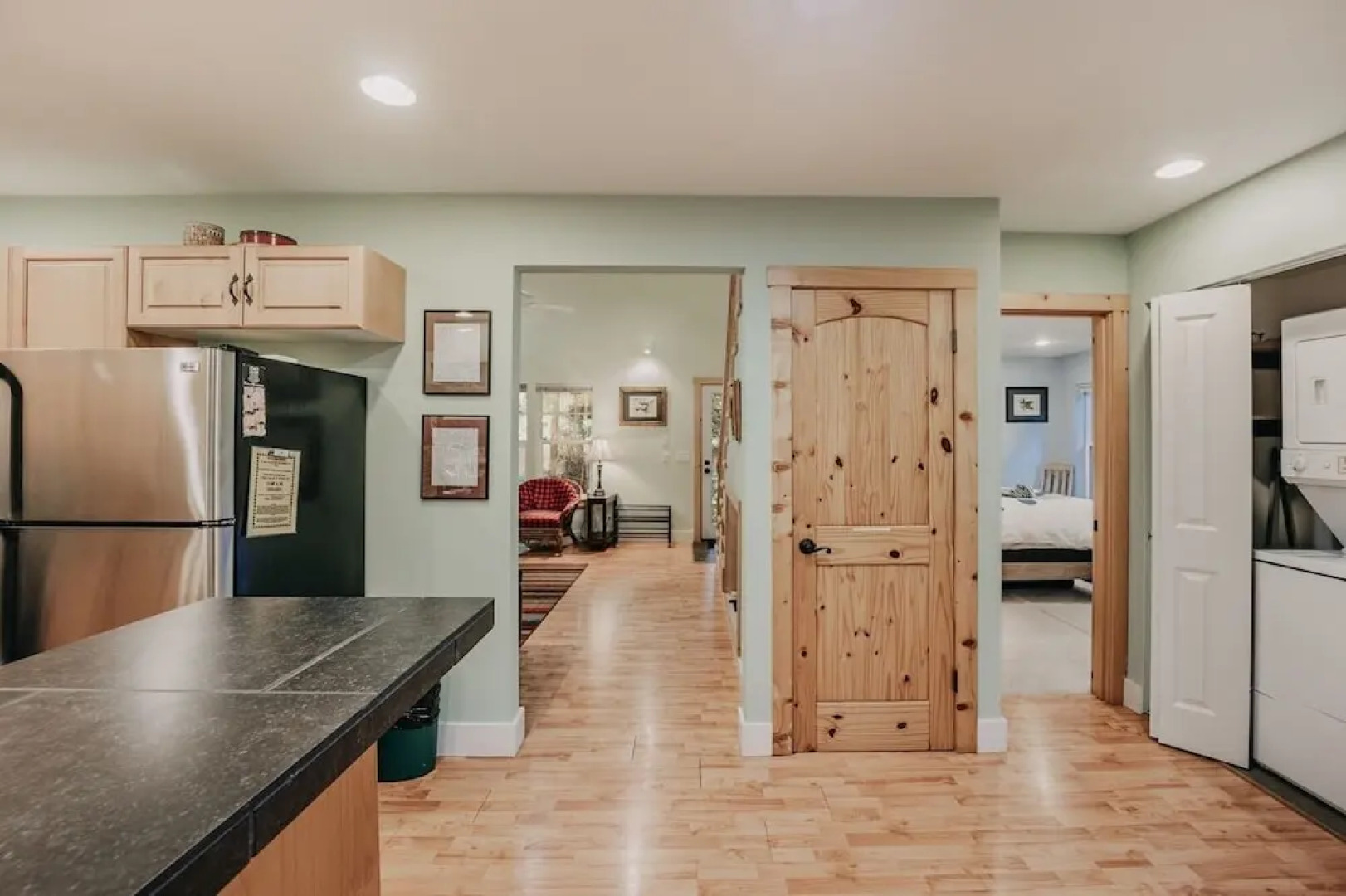 12gs - Bbq - Wifi - Dishwasher - Sleeps 4 2 Bedroom Home by RedAwning