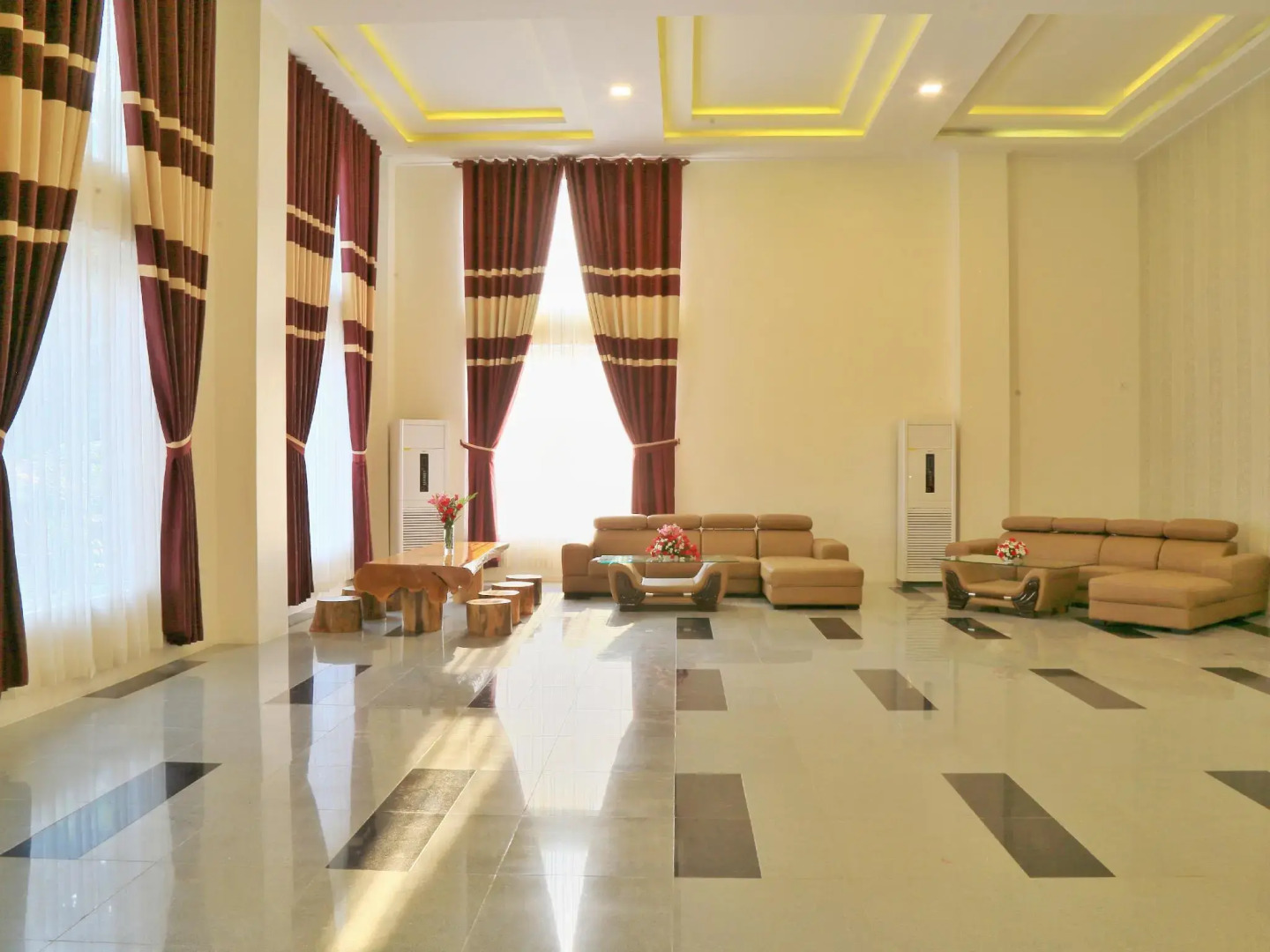 Glorious Monywa Hotel