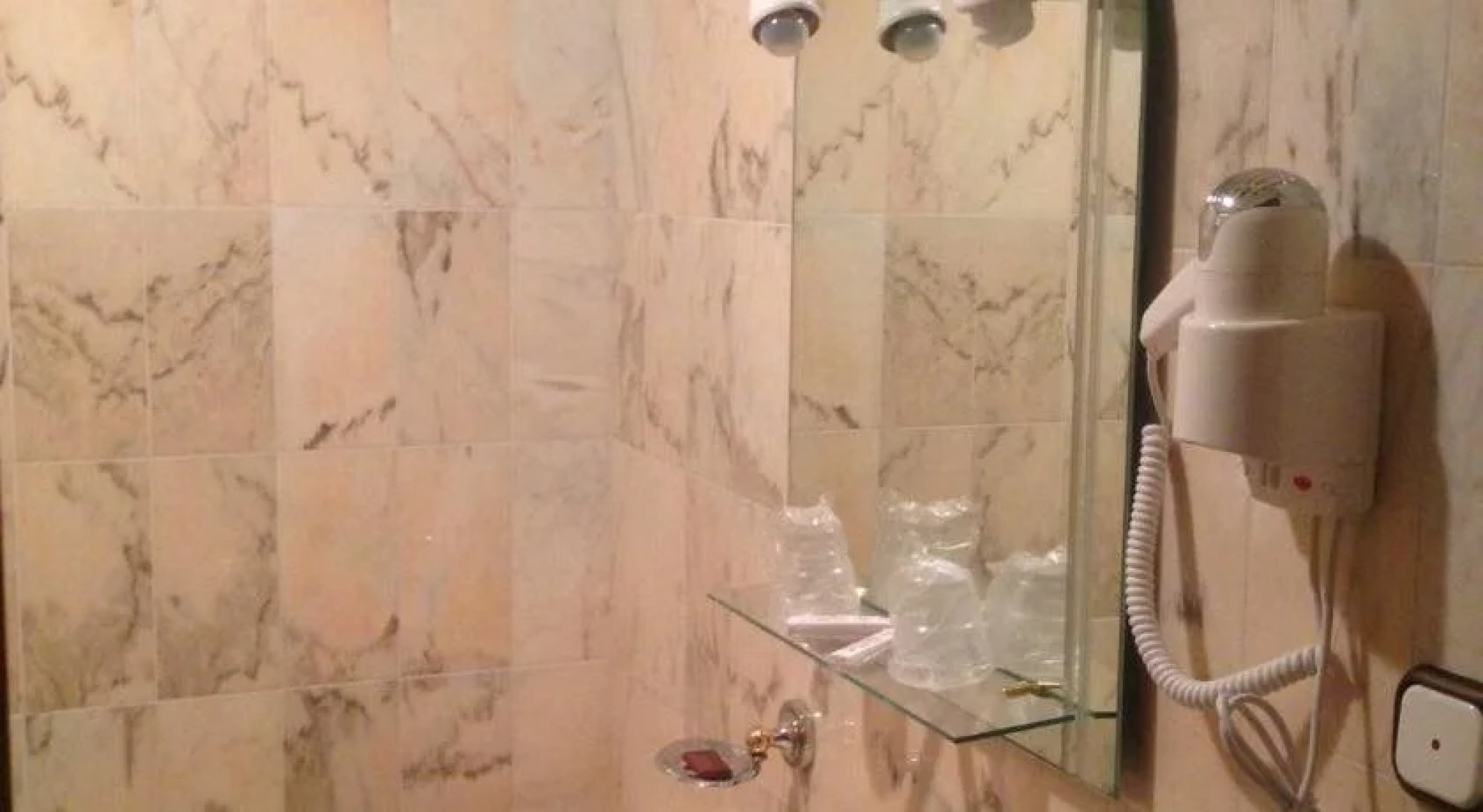 Hostal Salones Victoria