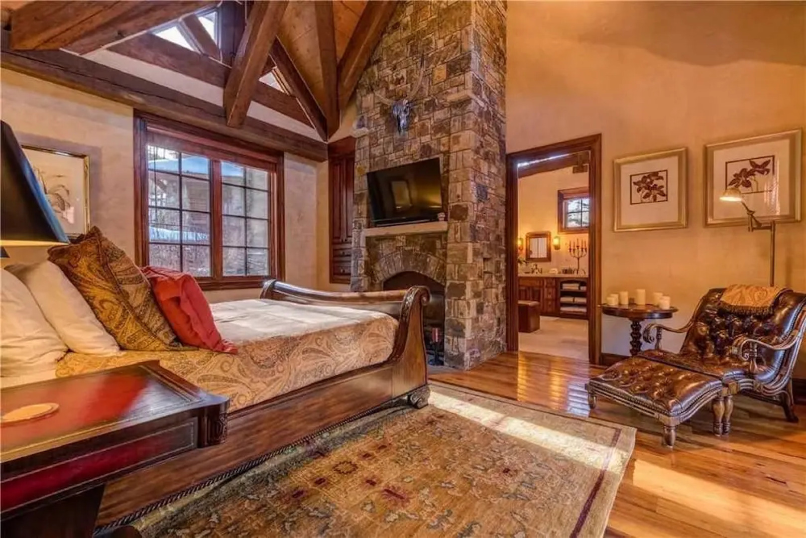 See Forever Summit Cabin 152