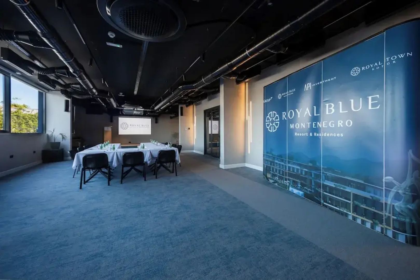 Royal Blue Resort & Residence