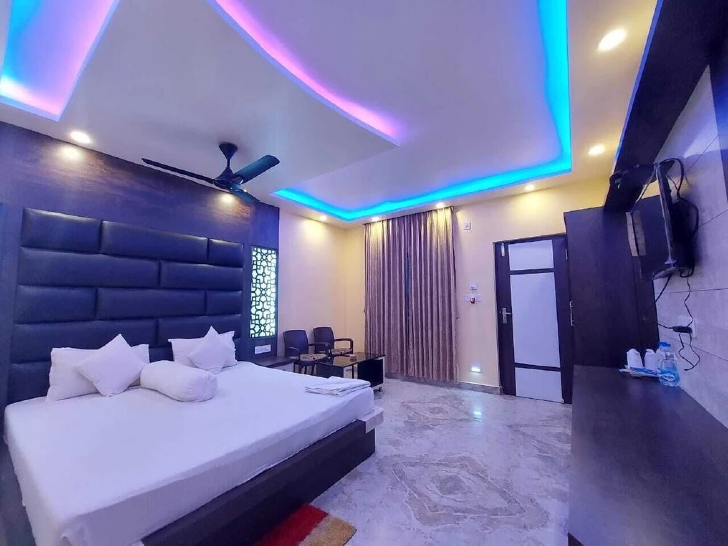 Sea Wave Beach Resort