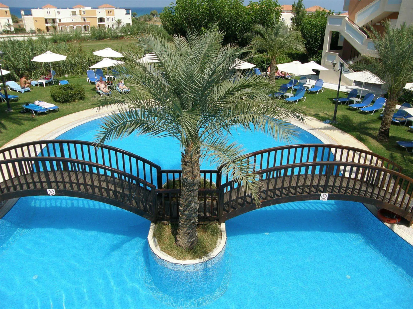 Selini Suites & Waterpark