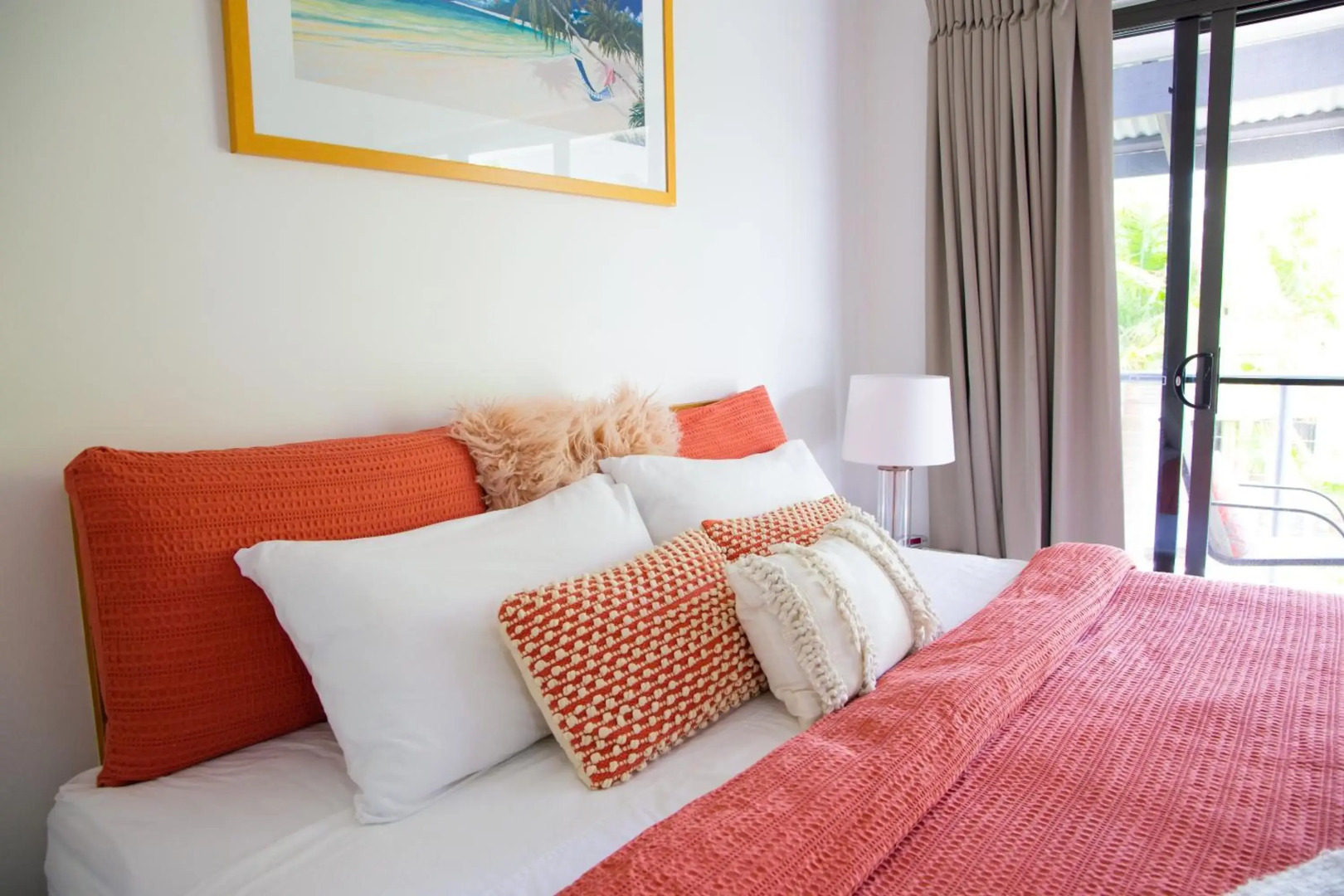 Tropical Getaway in 2 Bedroom Unit in 4 star Resort