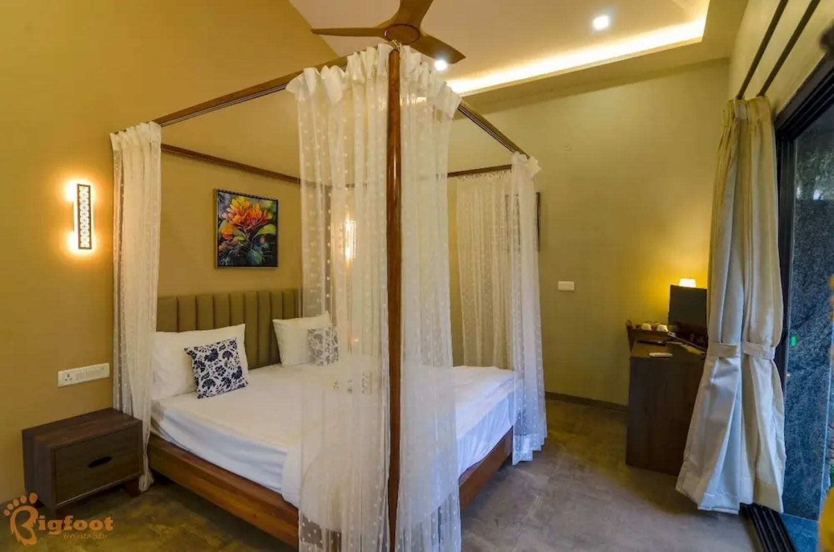 Jomo Resort