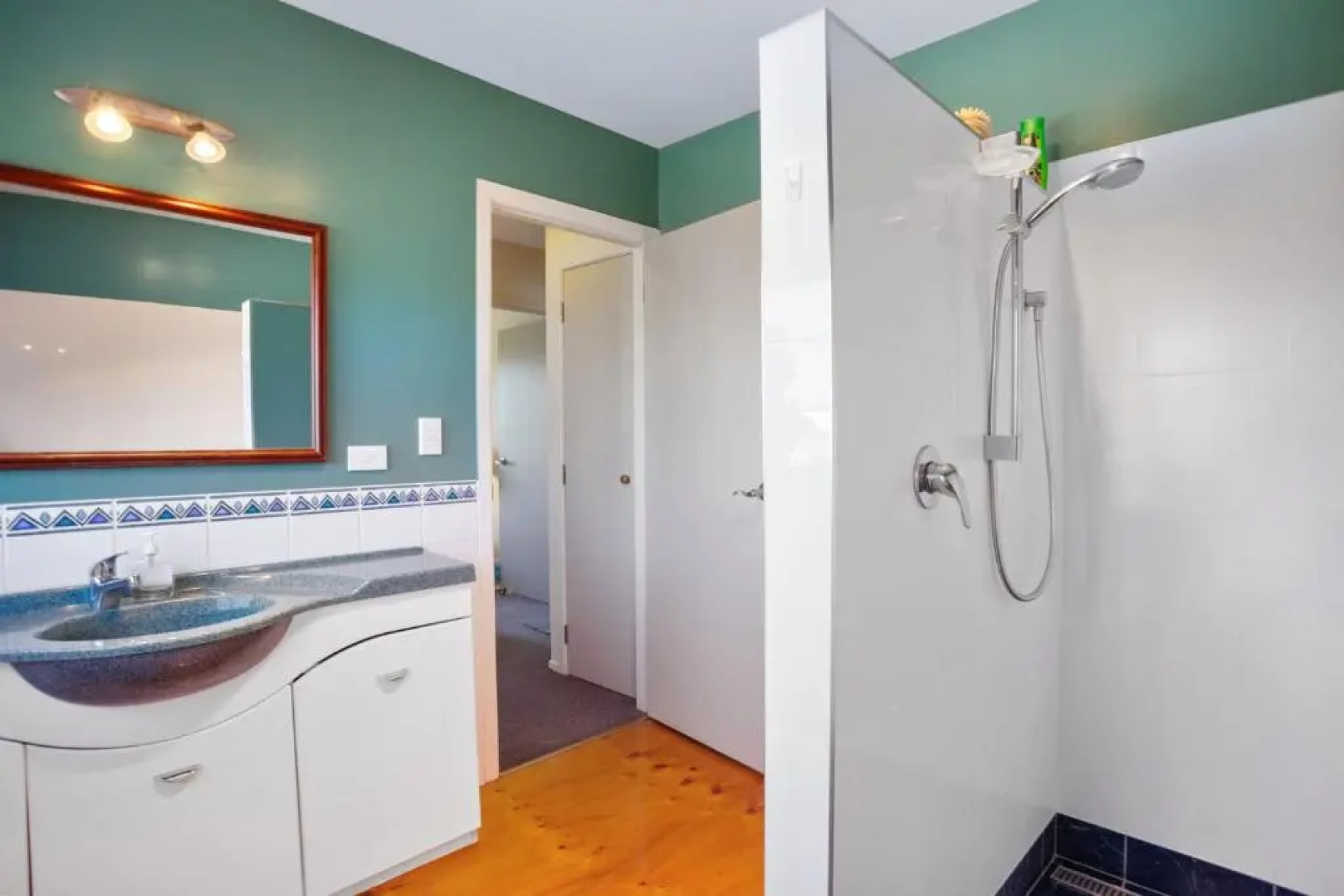 Tuhua Views - Waihi Beach Holiday Home