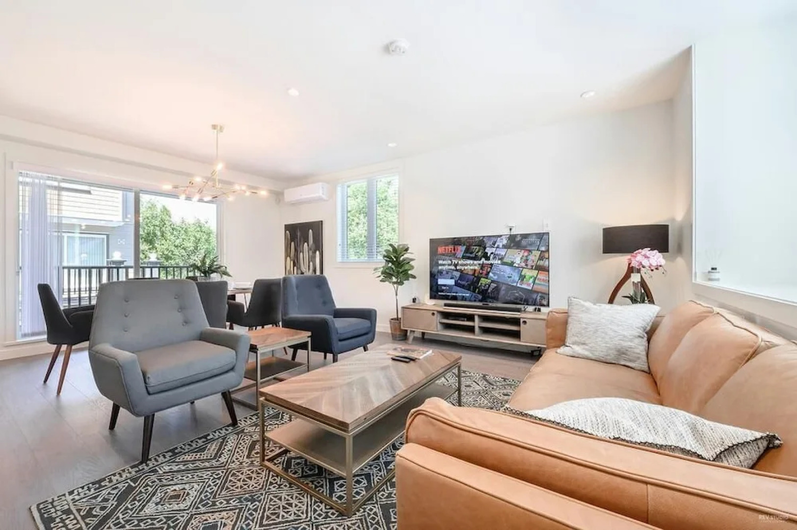 Luxury Townhouse by Elevate Rooms