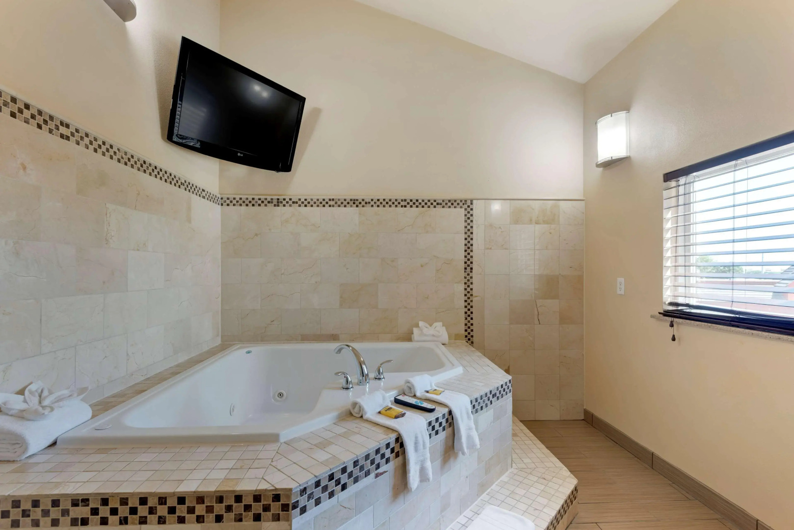 Best Western Plus Arlington North Hotel & Suites