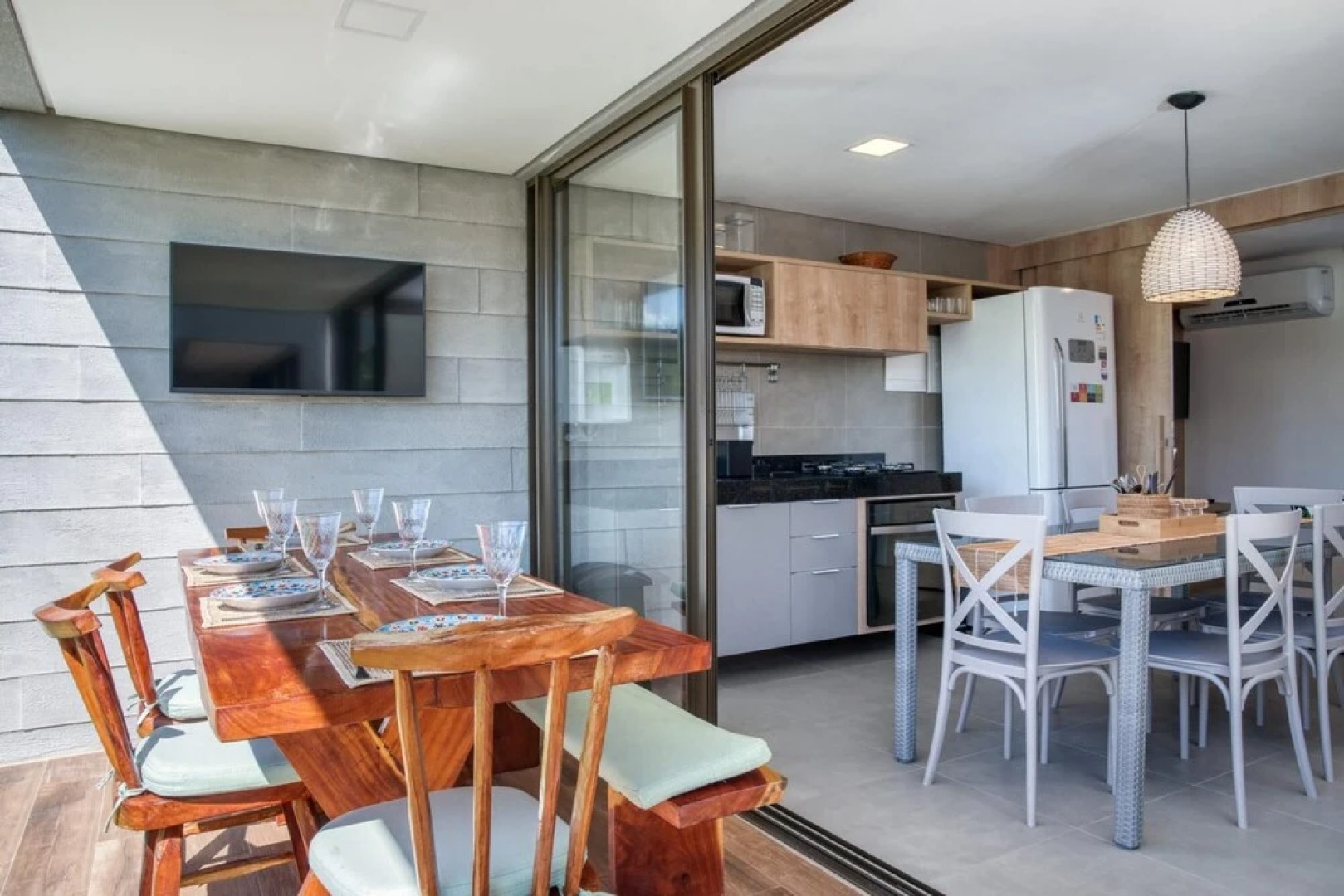 Casa com Piscina Privativa Condom nio p na Areia