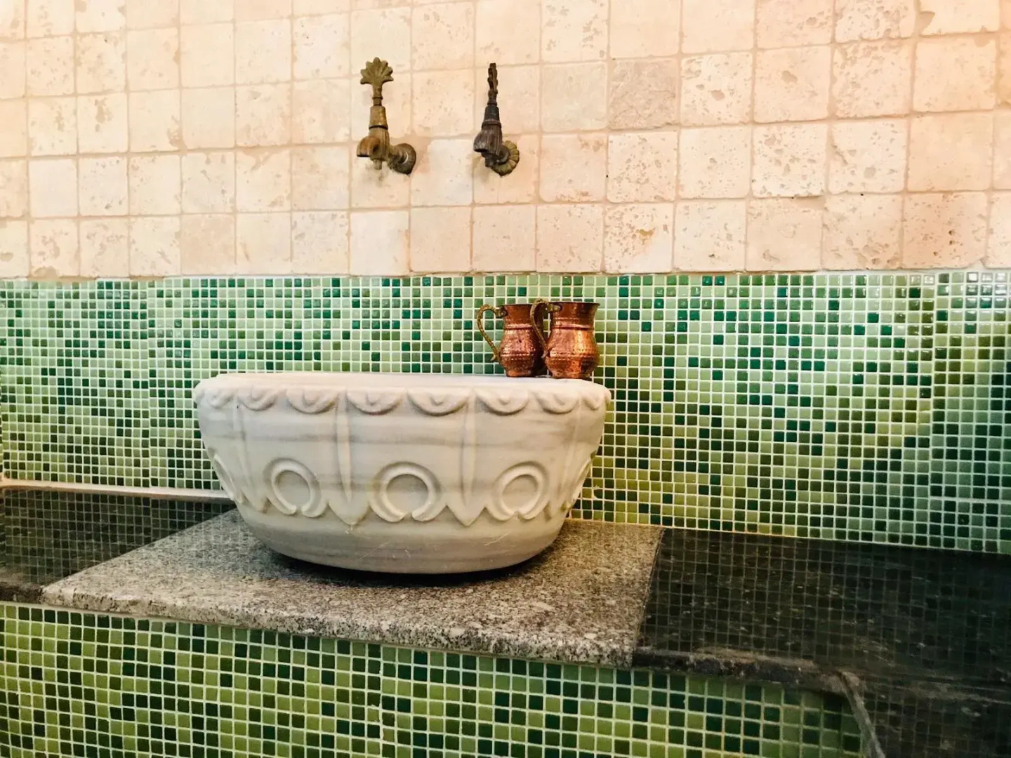 Kale Lodge - Adults Only