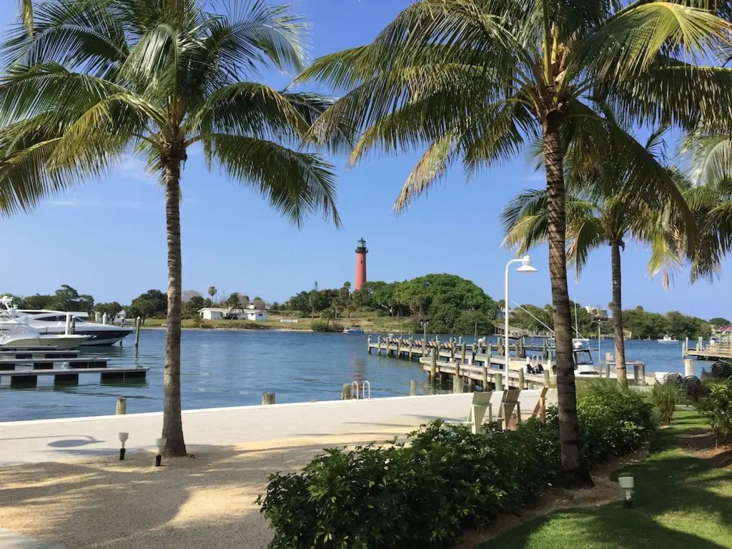 The Palm Beach Hotel Penthouse 3 by PBVR