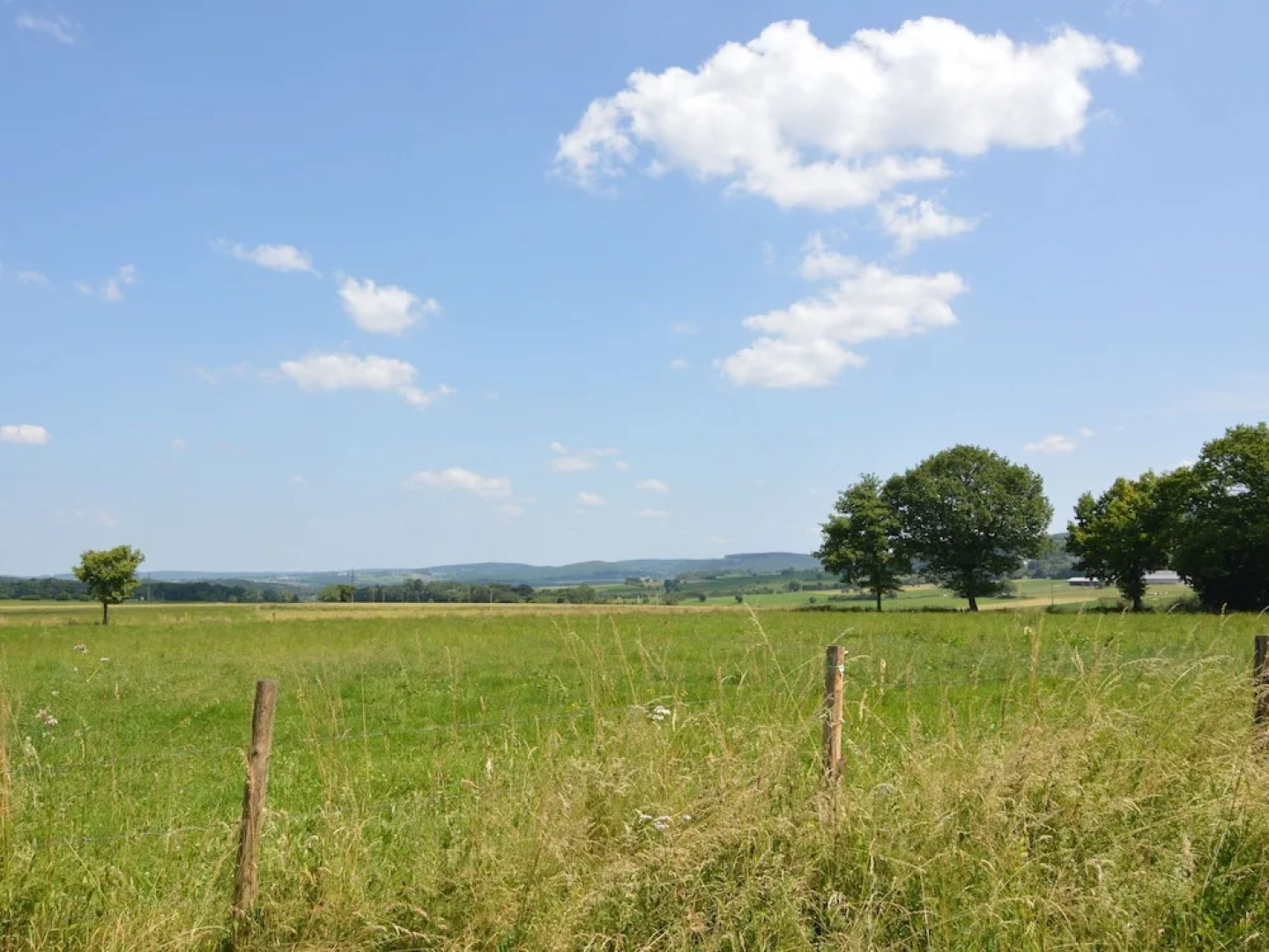 Cosy And Comfortable Village House With Sunny Garden In The Village Of Erezee