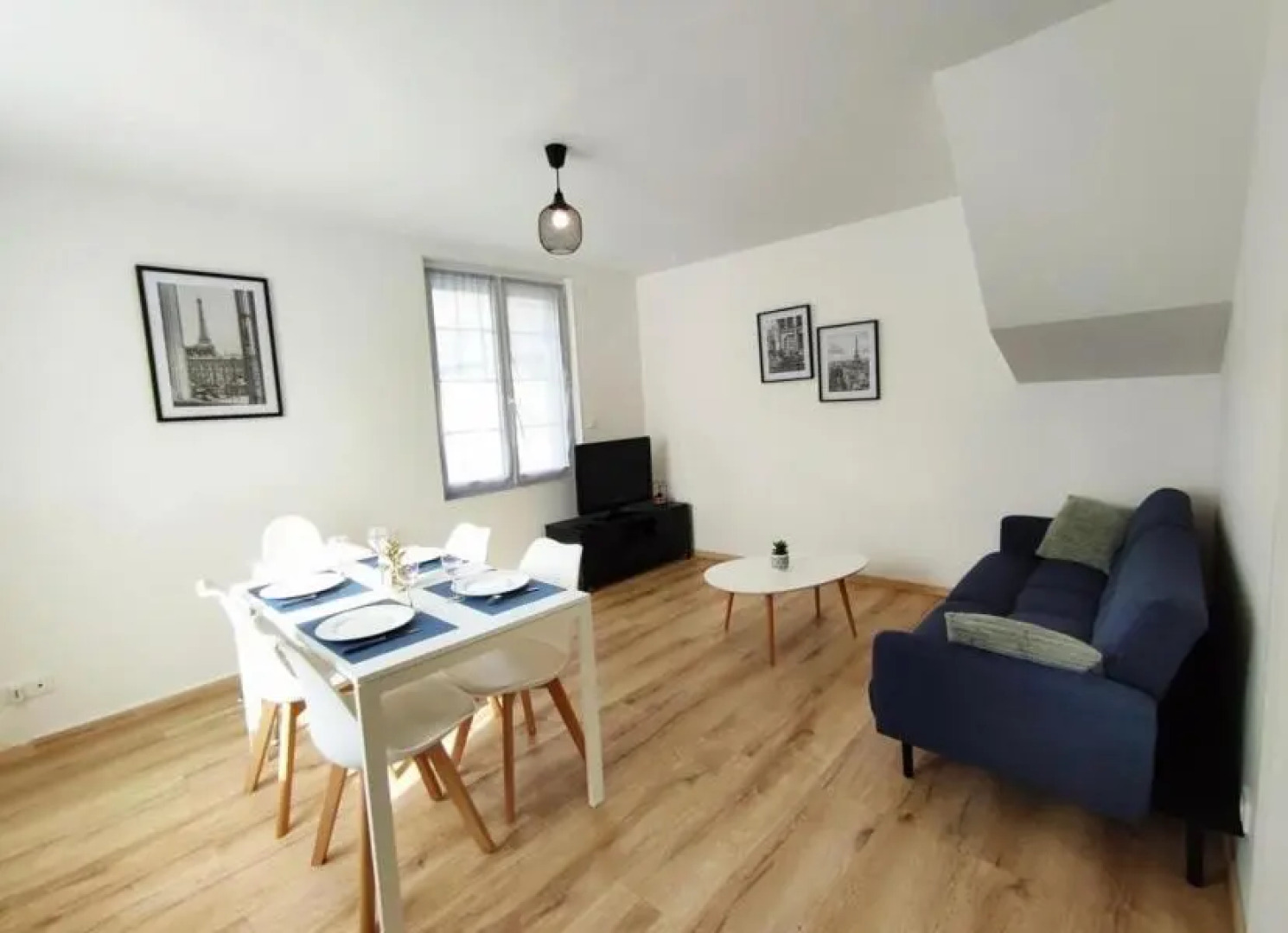 Agréable maison de ville avec parking gratuit