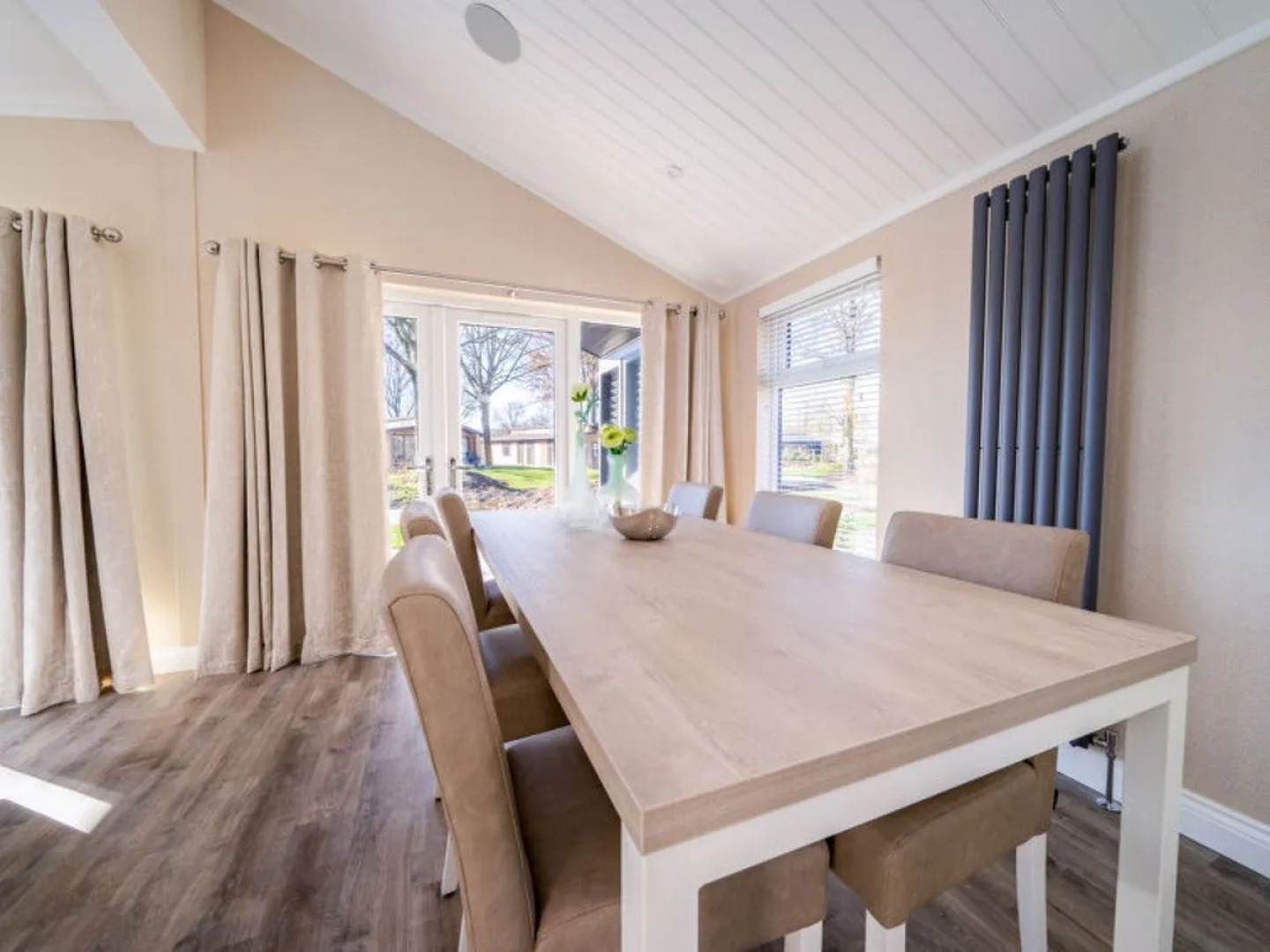 Resort De Kraaijenbergse Plassen 17994