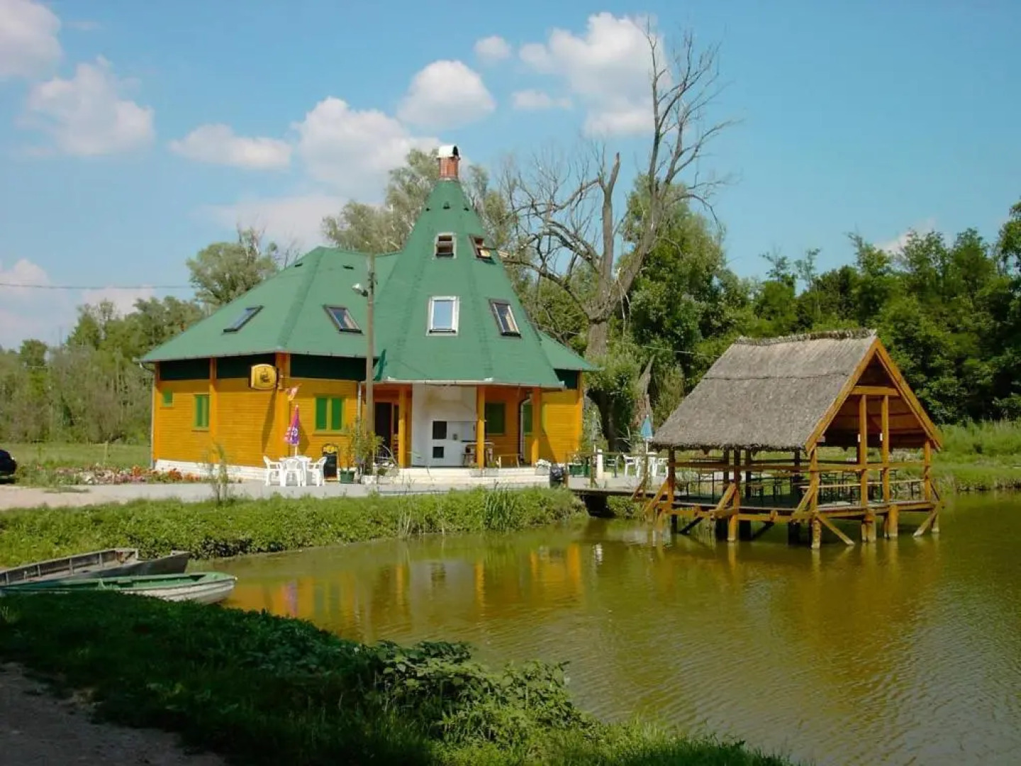 Ócsárdi Tópanzió