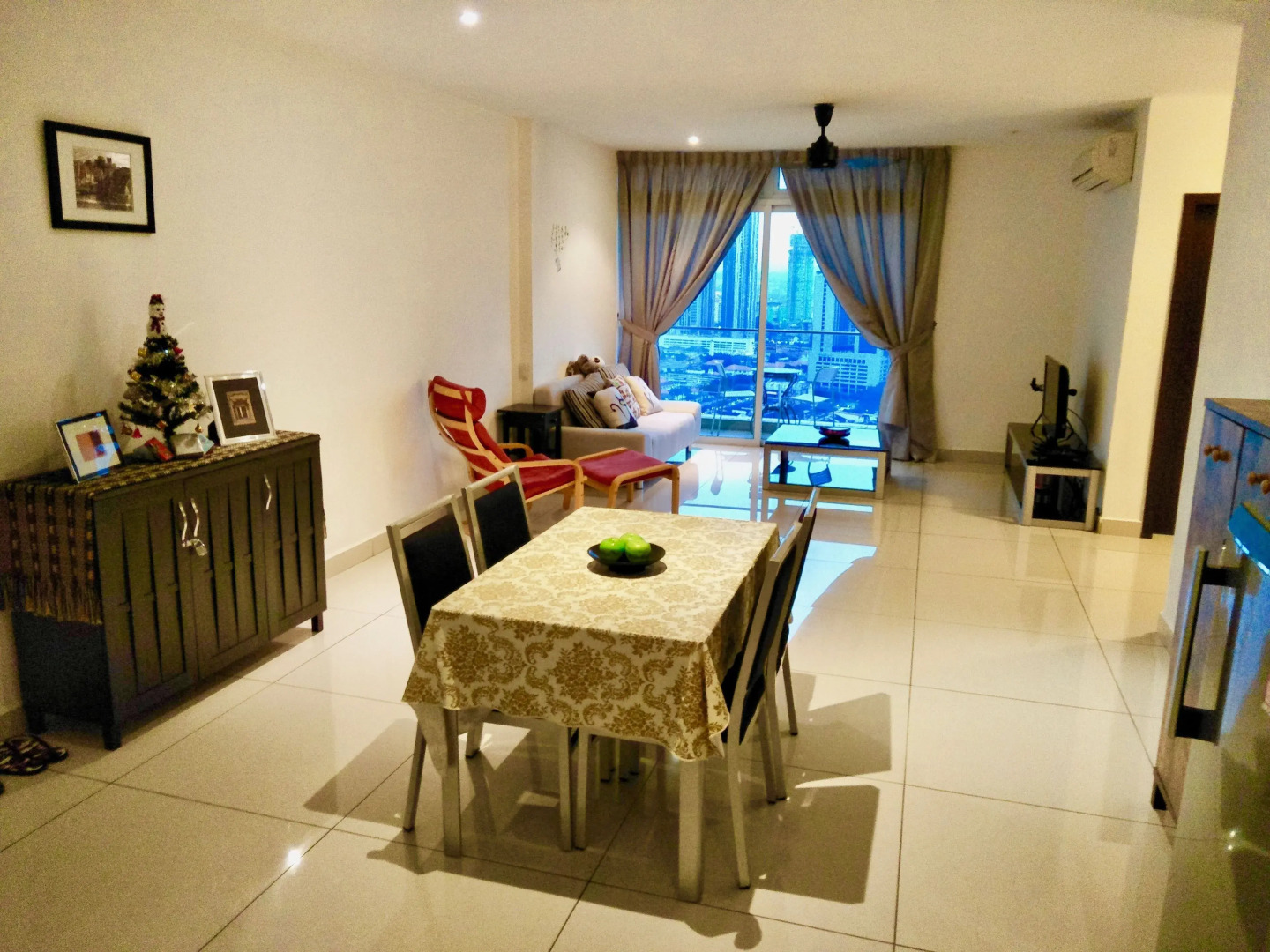 KSL JB City Sunrise View suite| NETFLIX |WIFI|6pax