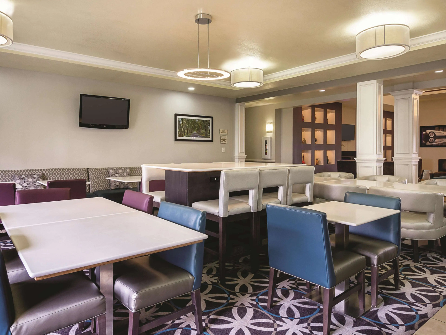 La Quinta Inn & Suites by Wyndham Bowling Green