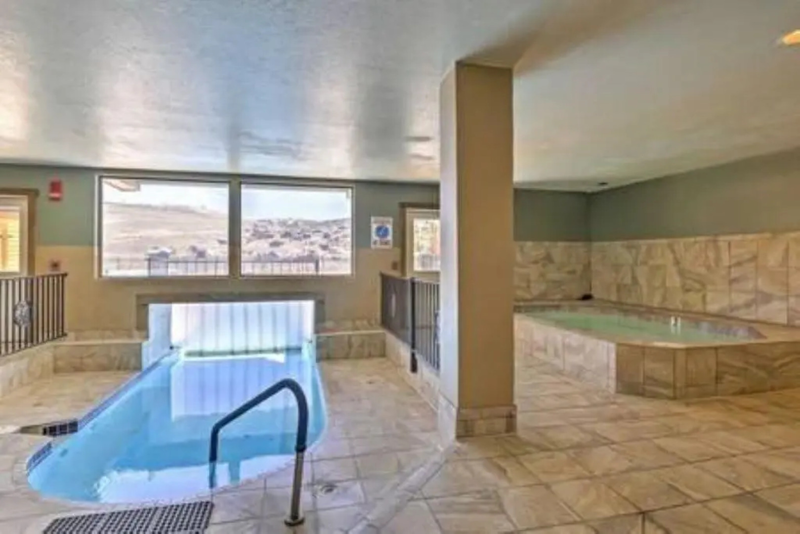 DOCO Rocky Mountain Vacation Rental-Queen Studio with Resort Amenities
