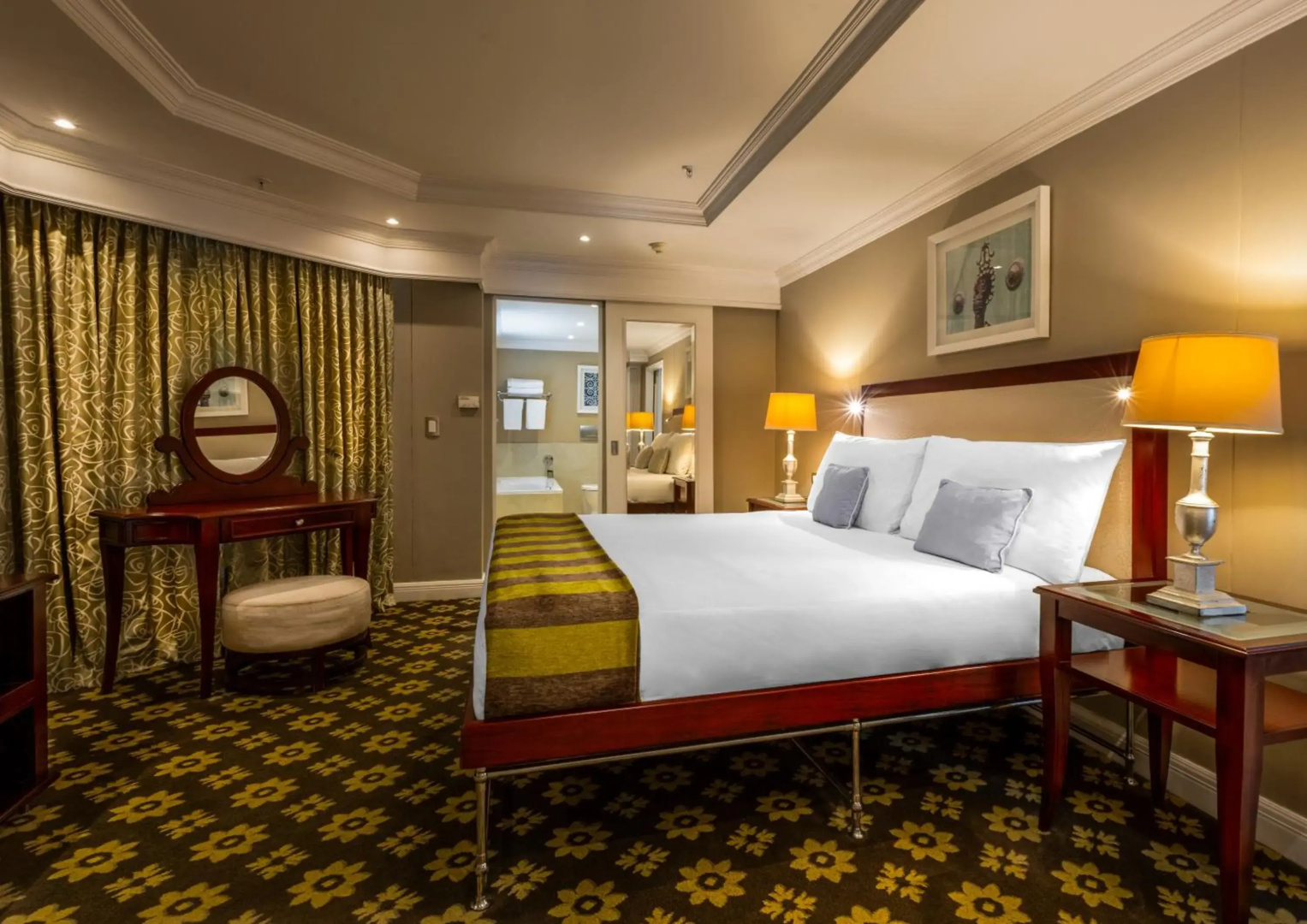 Hemingways Hotel