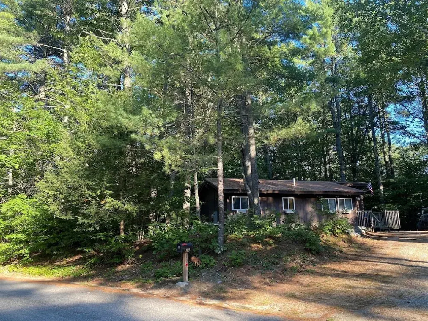 Alpine Village Getaway Limit 8 3 Bedroom Cottage by RedAwning