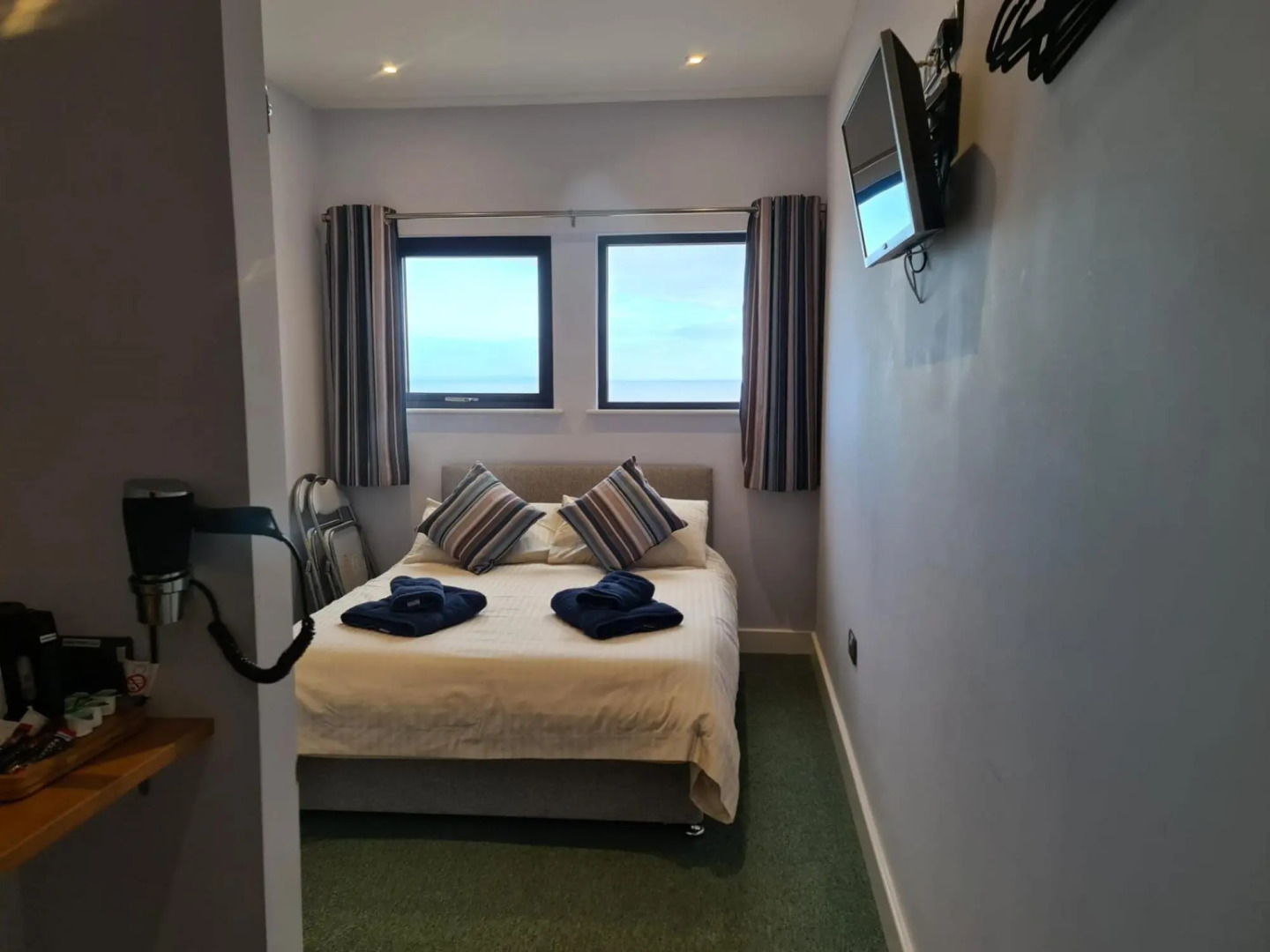 No 4 Ocean Cabins - Saundersfoot Harbour - Saundersfoot