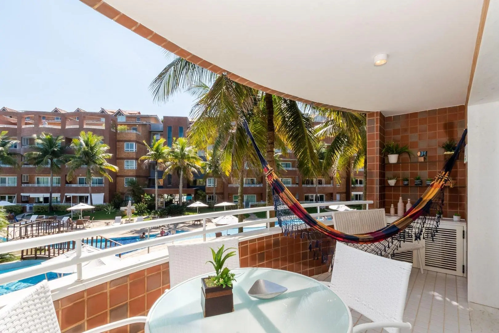 Frente-mar com 2Qtos em Camboinhas | GMO 1153/207