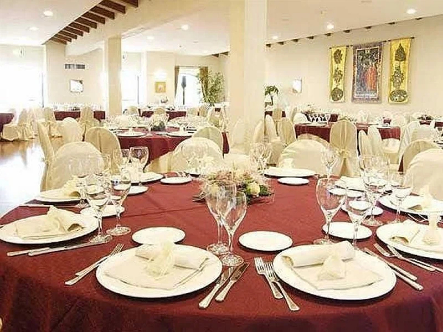 Apulia Hotels Castel del Monte