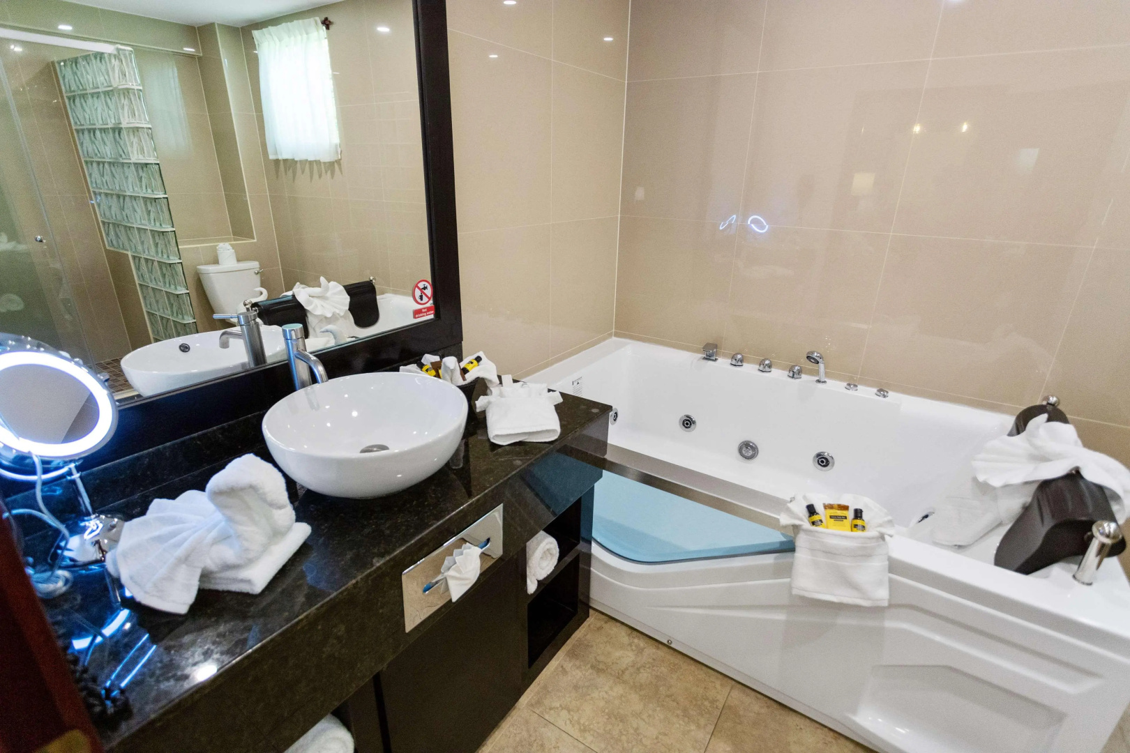 Best Western Plus Belize Biltmore Plaza
