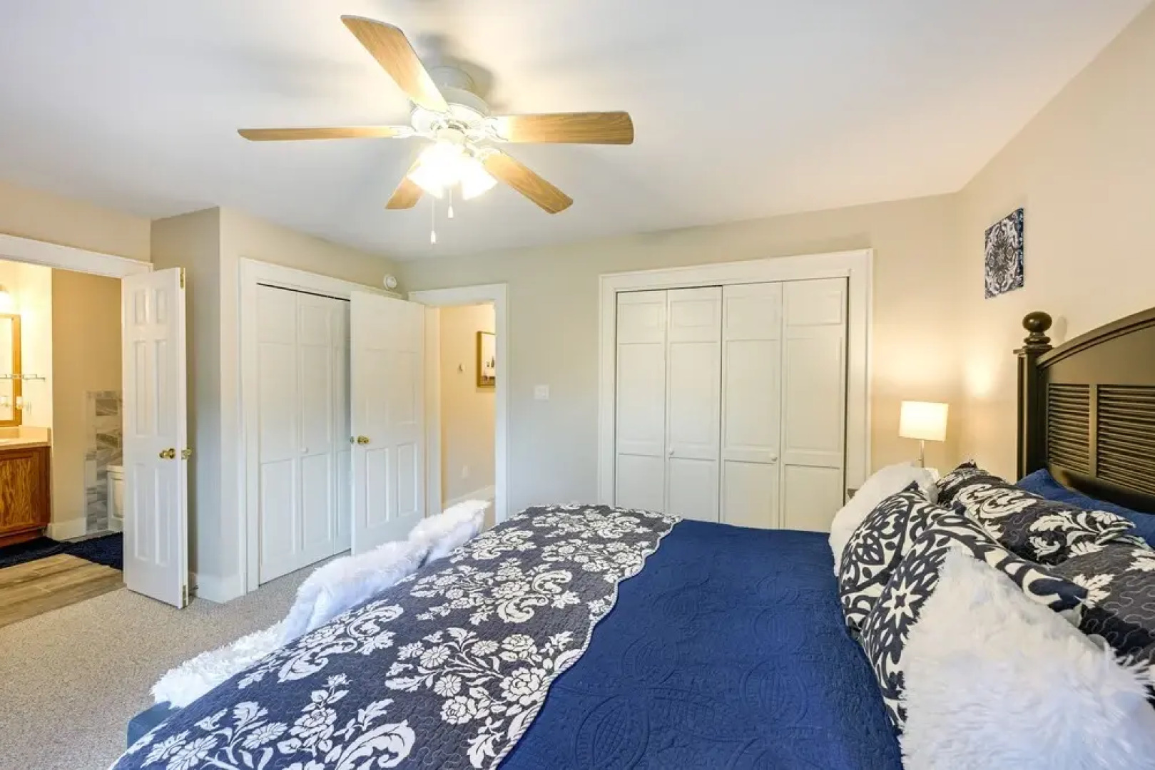 Sapphire Retreat Near Lakes, Trails & Waterfalls!