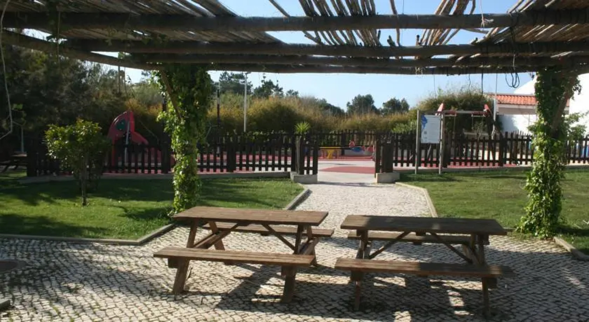 Logan Home Almograve