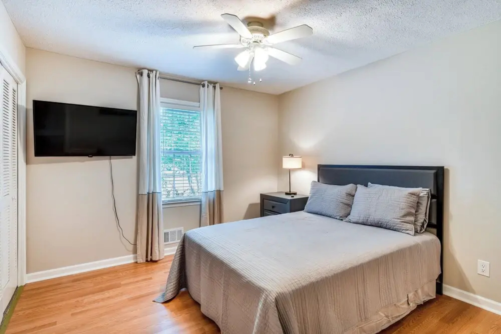 Acworth Oasis w/ Pool, Hot Tub & Fire Pit!