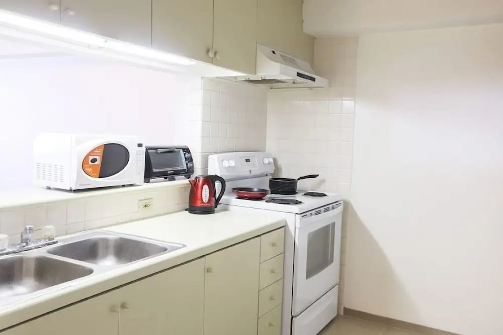 Pia Marine Condominium