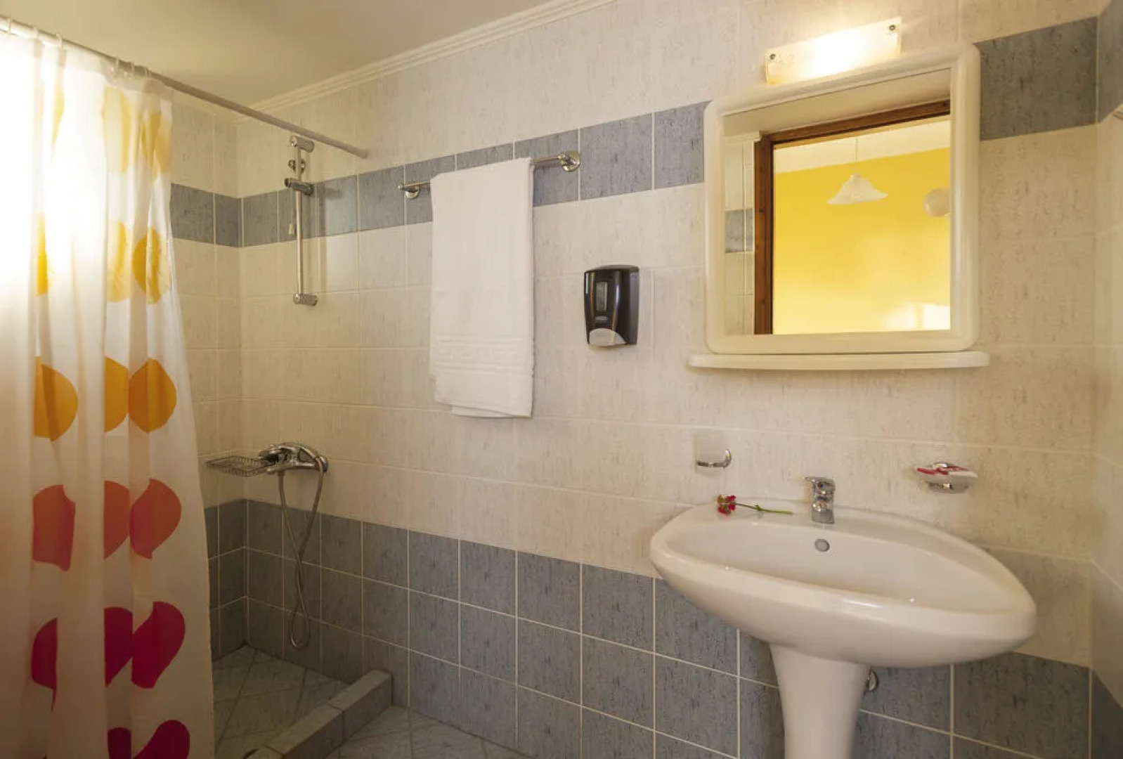 Mesogios Beach Hotel