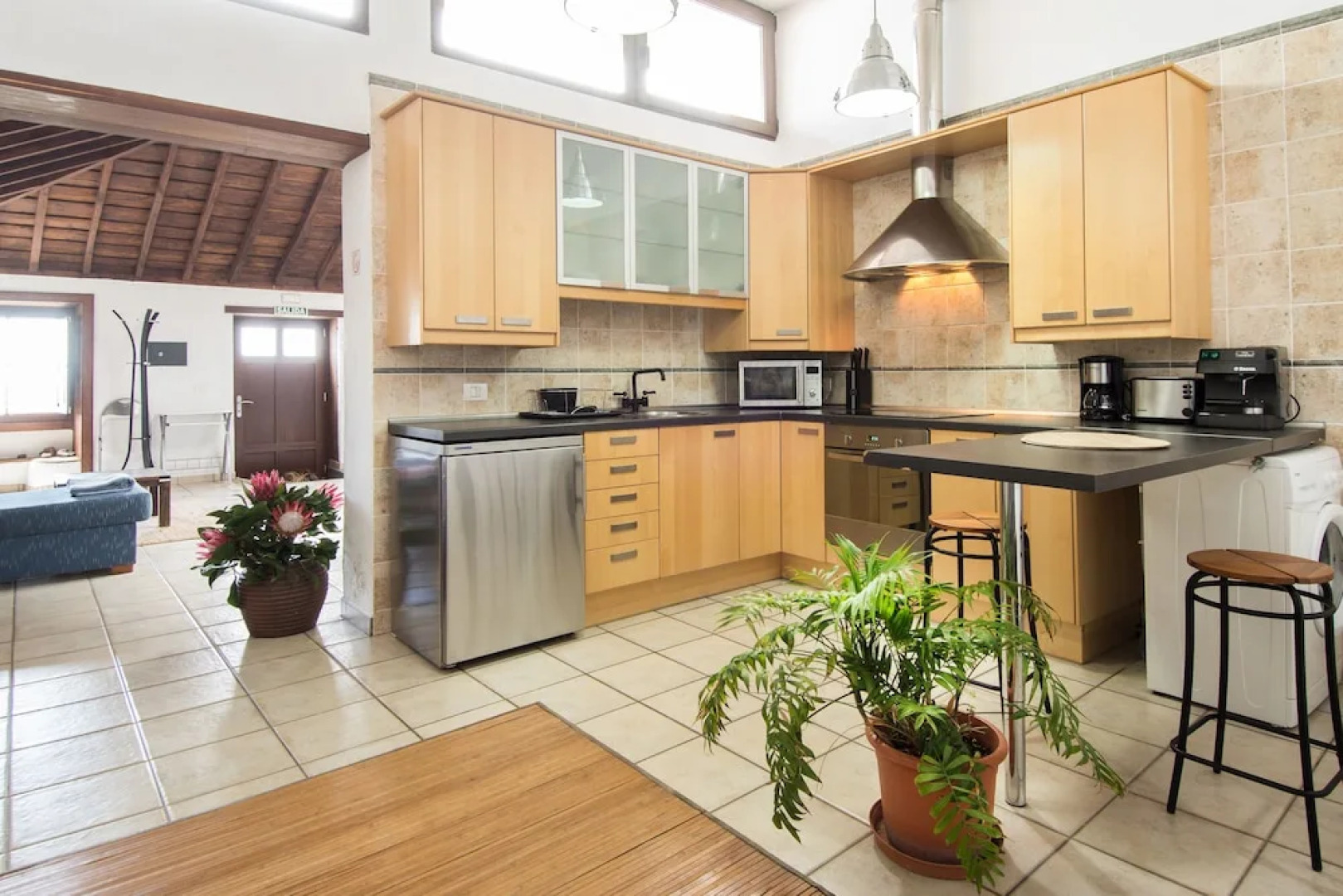 Lovely apartment on 2 floors with sea view